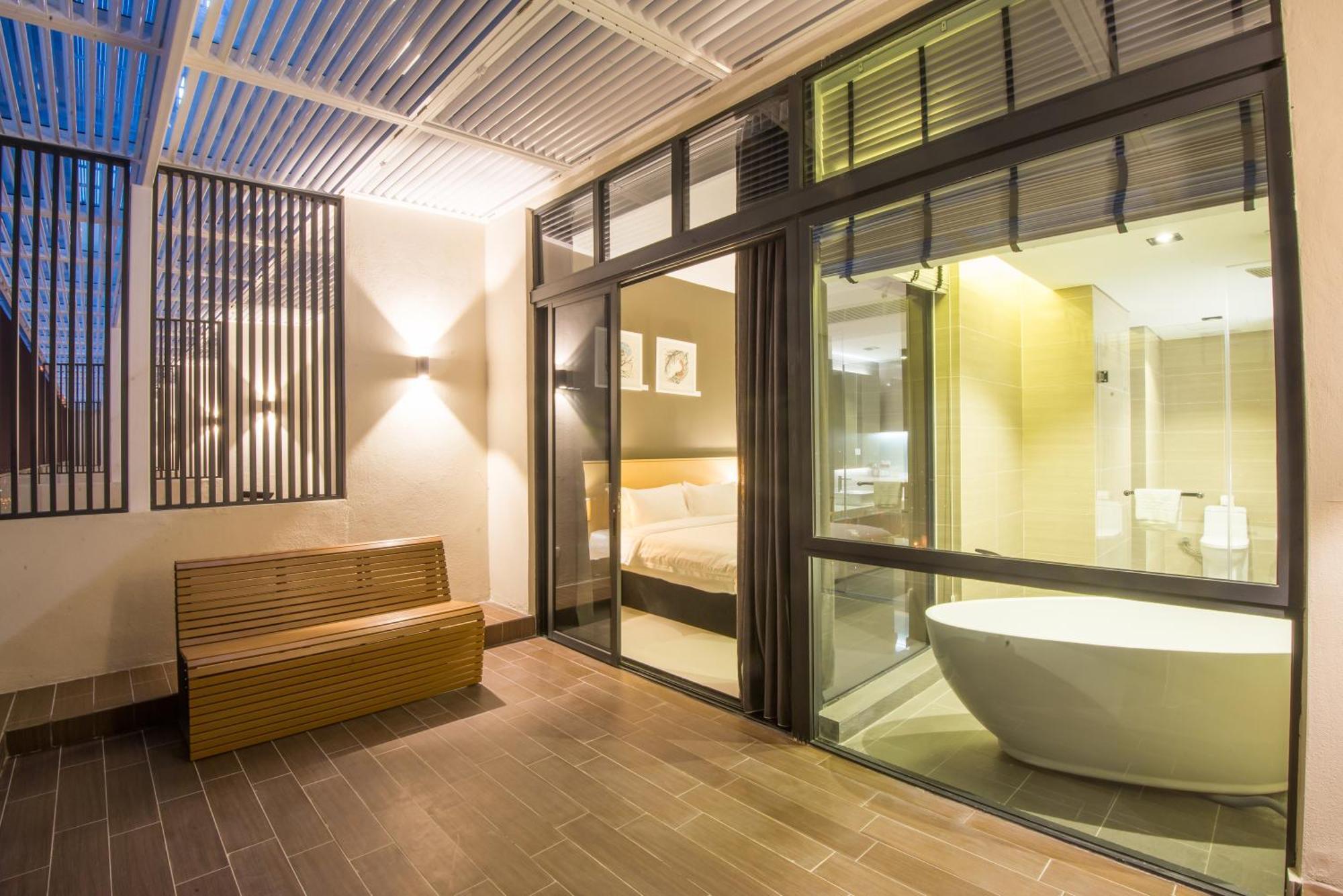 The Pines Hotel 4*